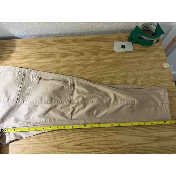 White House Black Market Pants Tan Skinny Leg Cut Cargo Pants Size 6 - Picture 9 of 16